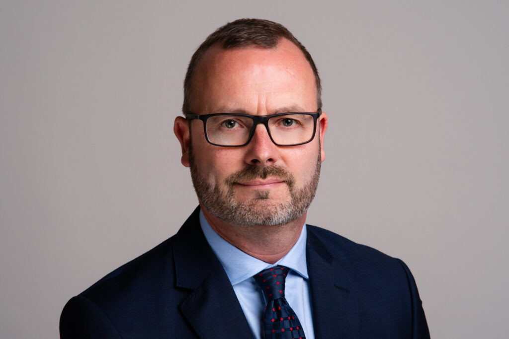 What to wear for business headshot